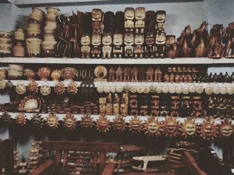 Ifugao Woodcarvers' Village .